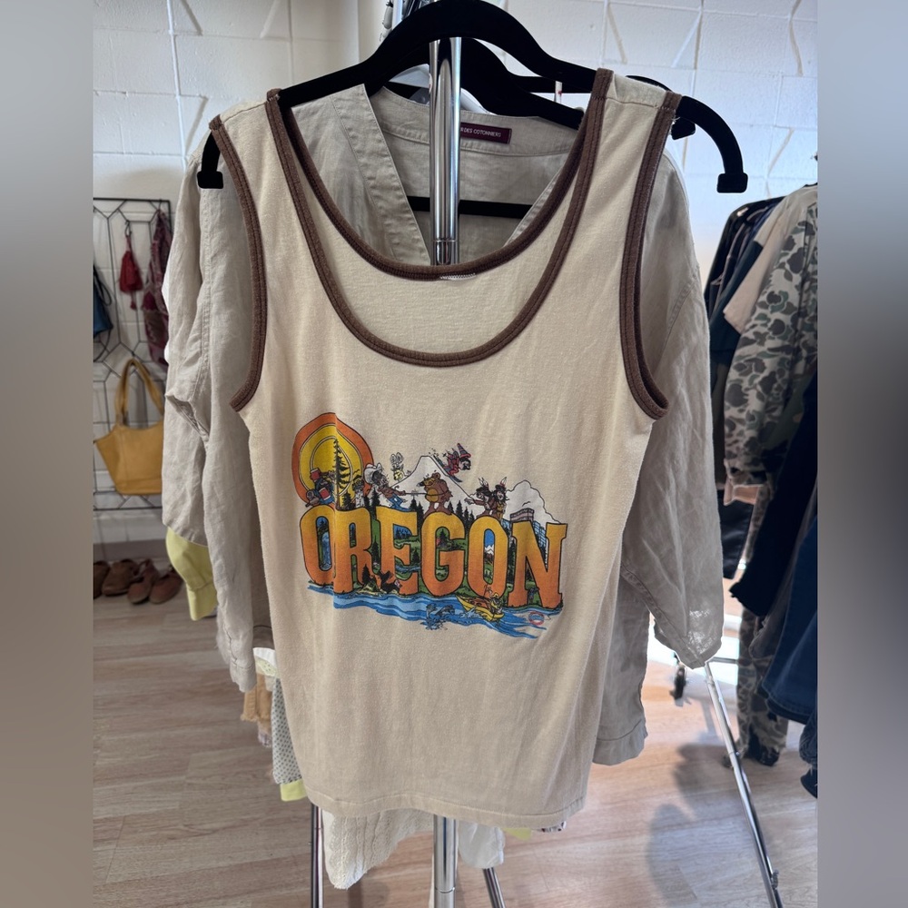 Vintage Oregon Graphic Scoop Neck Tank Top - Cream/Brown. Unisex